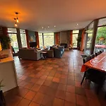 Hébergement de vacances Domaine Heyen - Lakefront With Spacious Garden