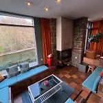 Domaine Heyen - Lakefront With Spacious Garden Vakantiehuis Weismes