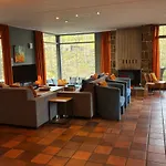 Domaine Heyen - Lakefront With Spacious Garden *
