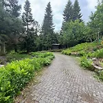 Vakantiehuis Domaine Heyen - Lakefront With Spacious Garden *