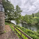Hébergement de vacances Domaine Heyen - Lakefront With Spacious Garden Waimes