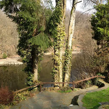 Domaine Heyen - Lakefront With Spacious Garden *