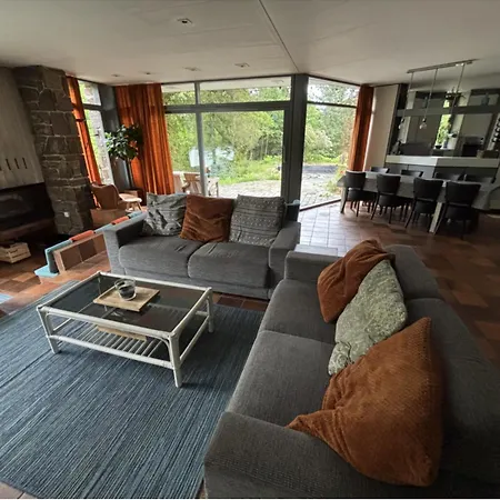 Holiday home Domaine Heyen - Lakefront With Spacious Garden Waimes