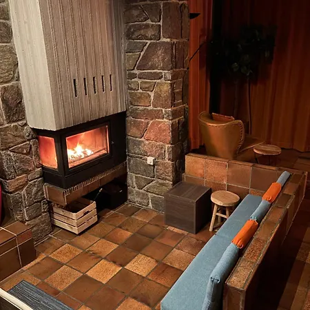 Domaine Heyen - Lakefront With Spacious Garden 펜션 와이메스